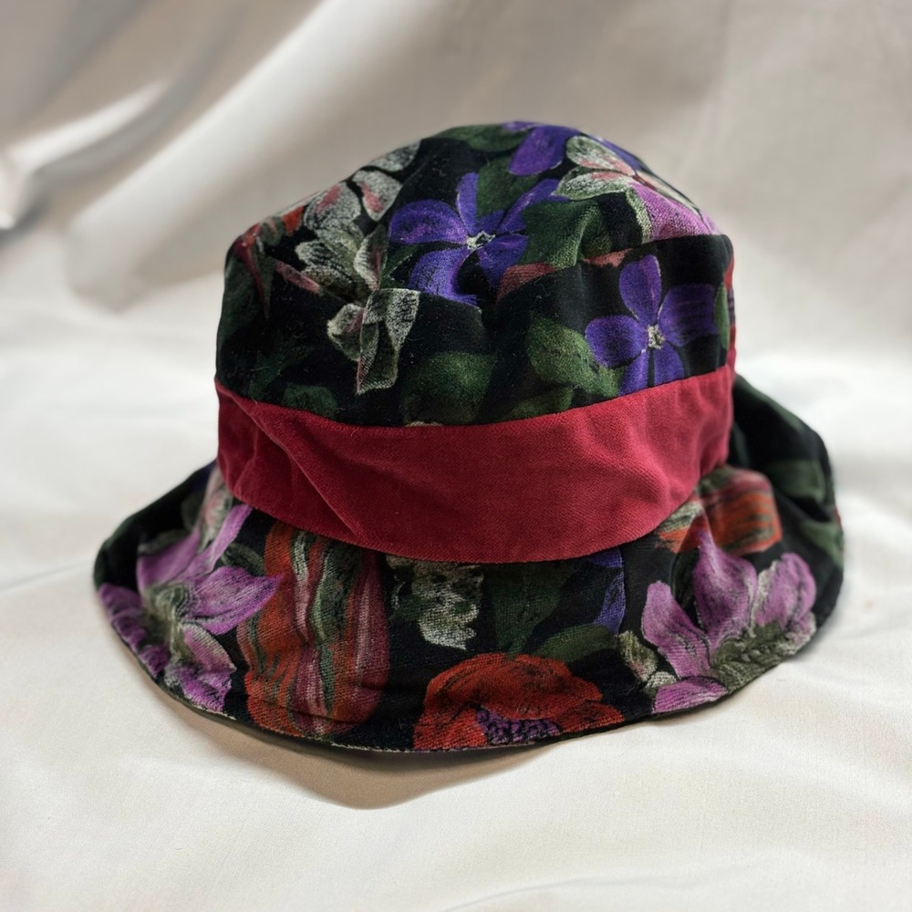 Vintage Floral Velvet Bucket Hat Womens Size 5 Small Black Red Purple Excellent